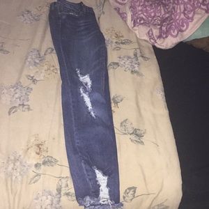 Dark denim ankle cute jeans. Never worn